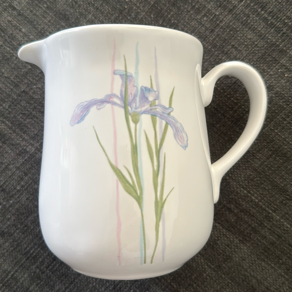 Shadow Iris creamer, Corelle.